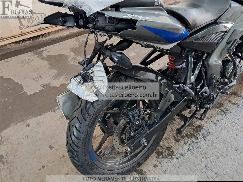 Foto 9 de 15: BAJAJ/DOMINAR D160, 24/25, PLACA: T__-___4, GASOLINA, CINZA