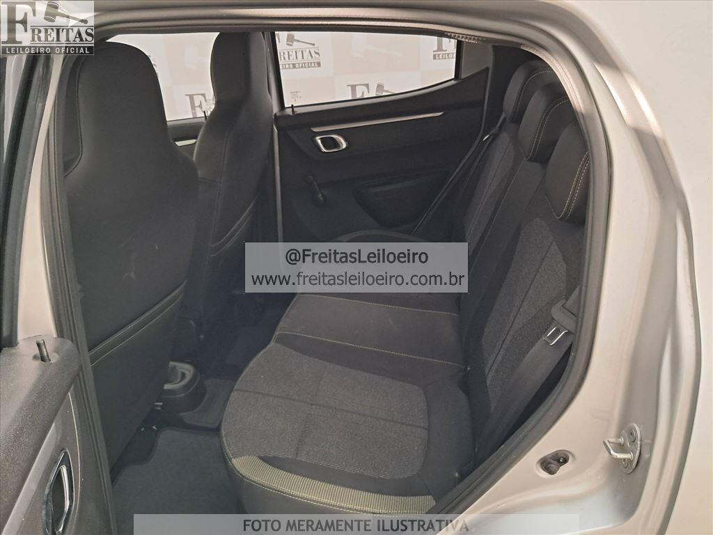 Foto 7 de 22: RENAULT/KWID OUTSID 2, 25/26, PLACA: T__-___4, GASOL/ALC, PRATA