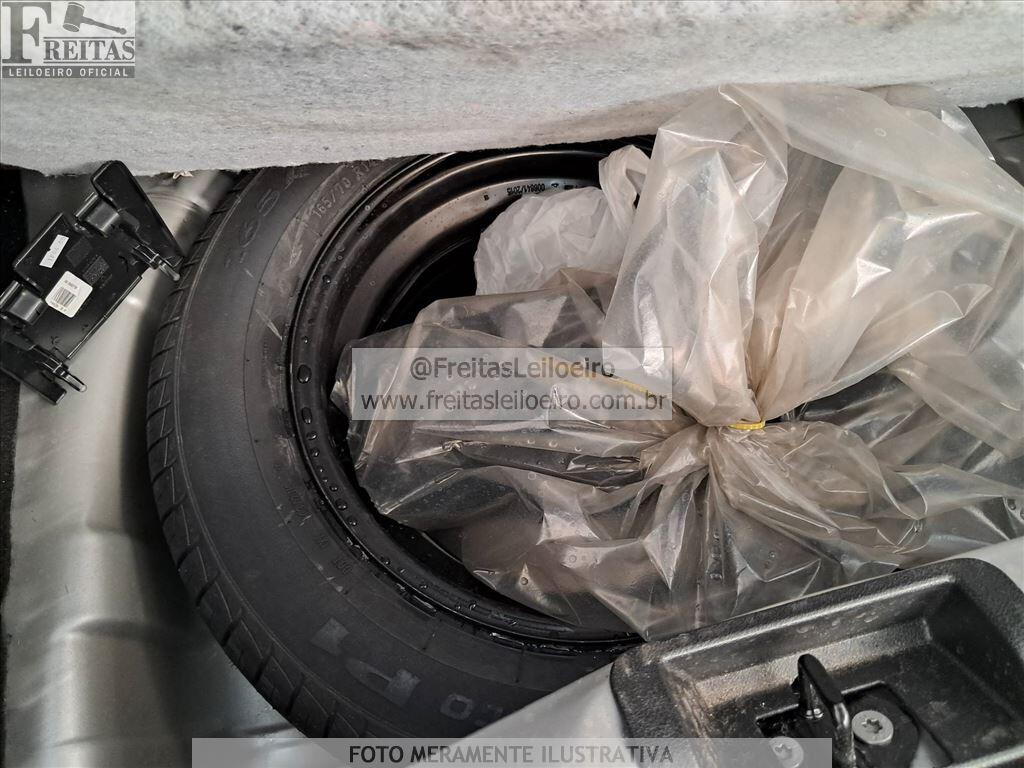 Foto 9 de 22: RENAULT/KWID OUTSID 2, 25/26, PLACA: T__-___4, GASOL/ALC, PRATA