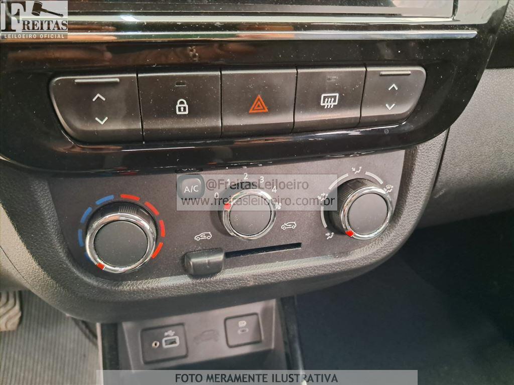 Foto 10 de 22: RENAULT/KWID OUTSID 2, 25/26, PLACA: T__-___4, GASOL/ALC, PRATA