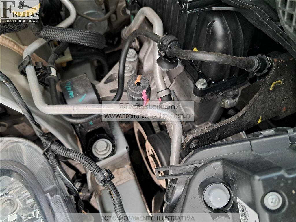 Foto 11 de 22: RENAULT/KWID OUTSID 2, 25/26, PLACA: T__-___4, GASOL/ALC, PRATA