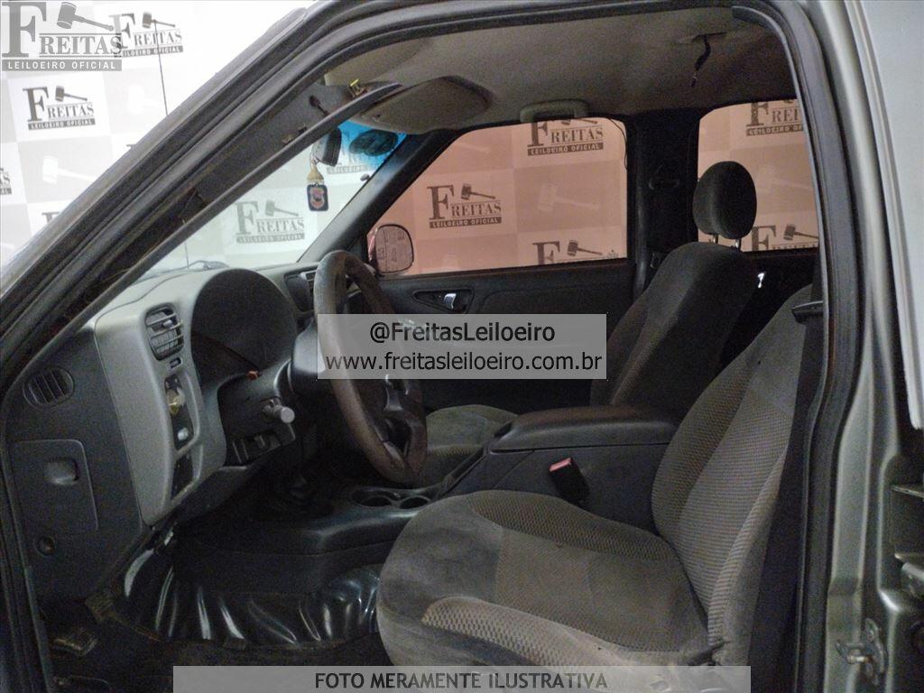 Foto 6 de 23: GM/S10 ADVANTAGE D, 08/09, PLACA: J__-___8, GASOL/ALC, CINZA